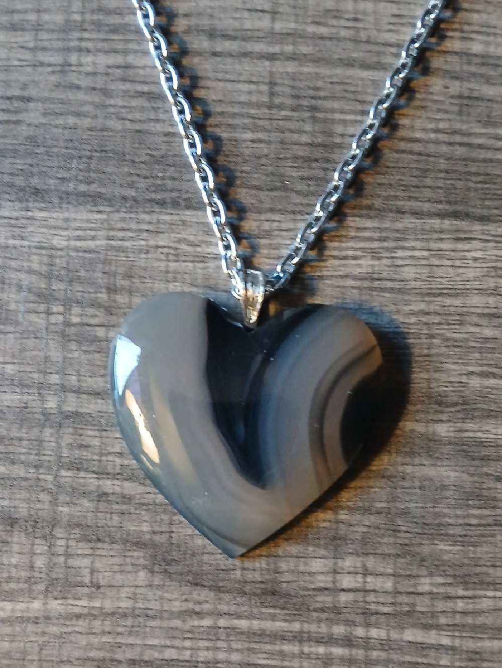 Heart-Shaped Gray Agate Pendant Necklace - Unbranded